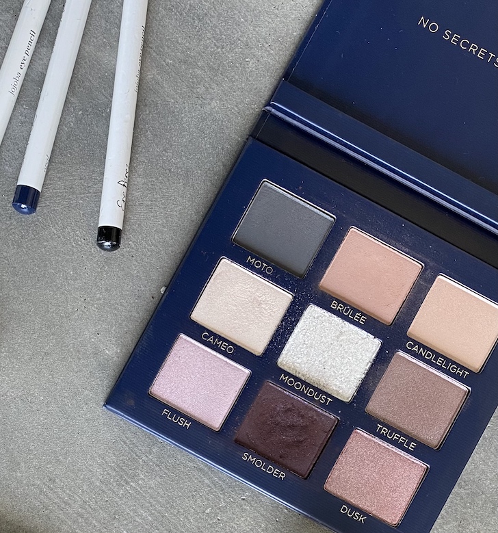 Beautycounter Velvet Eye Shadow Palette in Romantic